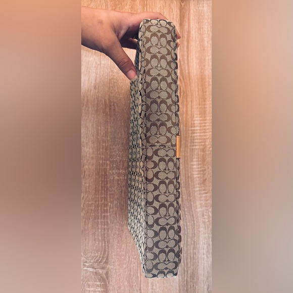 (SOLD) Coach Signature C Laptop Sleeve (Excellent Condition) - Picture 8 of 9